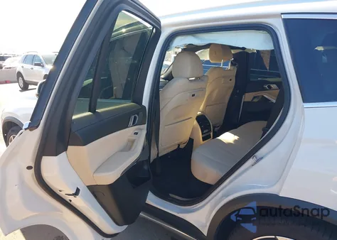 2021 BMW X5 Sdrive40I z USA, uszkodzony, nr VIN 5UXCR4C01M9E31259